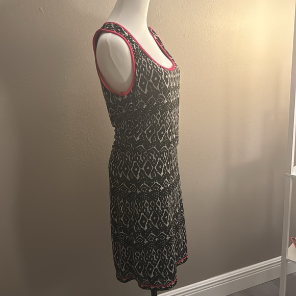 NWOT Chelsea and Violet dress size LG runs small in my opinion - Picture 3 of 12